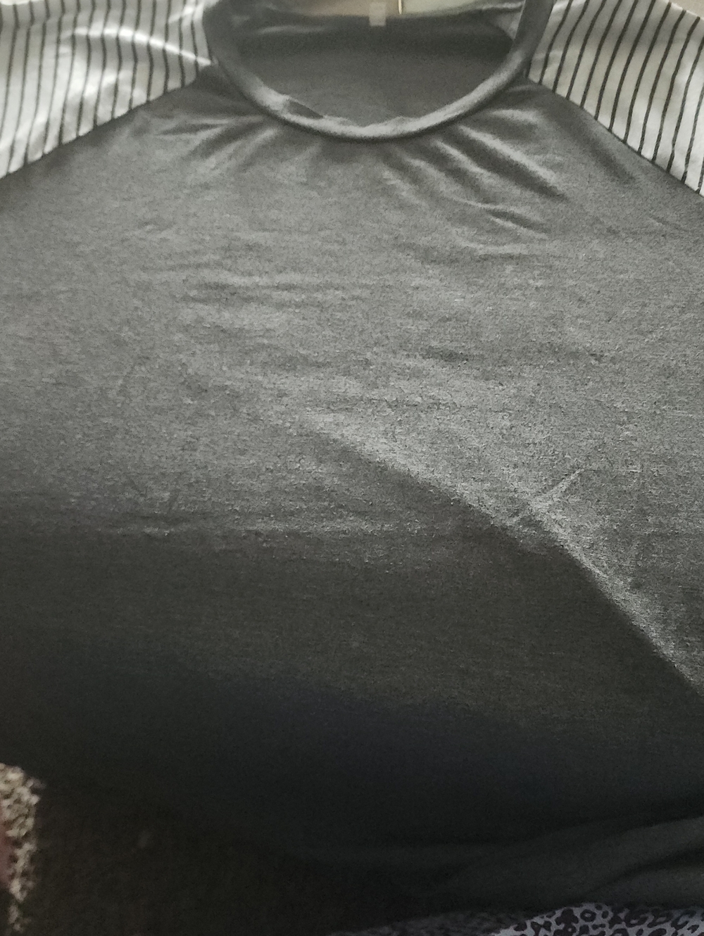 Women’s Gray Raglan-Sleeve Top - Casual Everyday Tee